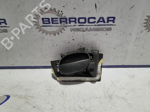 Used Front right interior door handle Front right interior door handle PEUGEOT 206 Hatchback (2A/C) 1.9 D (69 hp) 31678680 31678680