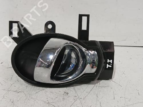 rear-left-interior-door-handle-nissan-juke-f15-2010-2011-2012-2013-2014-2015-2016-2017-2018-2019-32489152 main image
