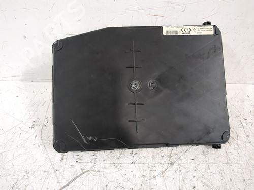 Used Fuse box Fuse box 38863722 38863722