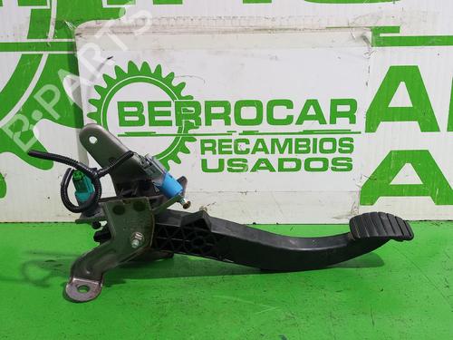 Used Clutch pedal RENAULT MEGANE II Coupé-Cabriolet (EM0/1_) 1.6 (113 hp) 31552456