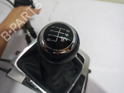 Used Gear lever VW PASSAT B6 (3C2) 2.0 TDI (140 hp) 31559380
