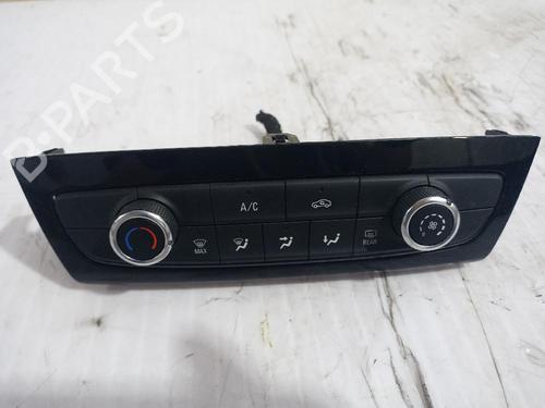 Used Climate control OPEL CORSA F (P2JO) 1.2 (68) (101 hp) 31562729