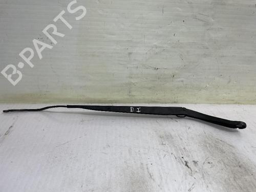 Used Front windshield wiper arm RENAULT SCÉNIC II (JM0/1_) 1.5 dCi (JM1F) (86 hp) 31558766