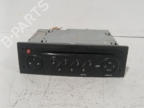 radio-renault-megane-ii-saloon-lm01_-2003-34118965 main image