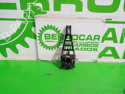 front-left-exterior-door-handle-opel-astra-h-saloon-a04-2007-2008-2009-2010-2011-2012-2013-2014-31551252 main image