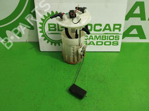 Used Fuel pump RENAULT MEGANE II Saloon (LM0/1_) 1.5 dCi (LM1E) (106 hp) 31545553