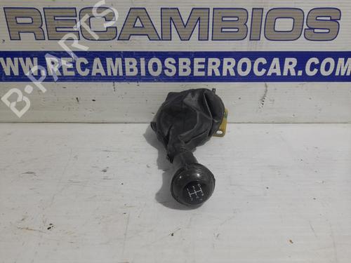 Used Gear lever Gear lever HYUNDAI SANTA FÉ I (SM) 2.0 CRDi (113 hp) 31542158 31542158