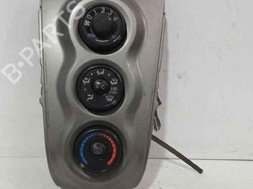 Used Climate control TOYOTA YARIS (_P9_) 1.33 VVT-i (NSP90_, NSP90R) (100 hp) 32466203