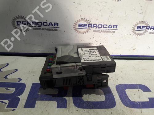 Zekeringkast RENAULT ESPACE IV (JK0/1_) [2002-2026]  31678530