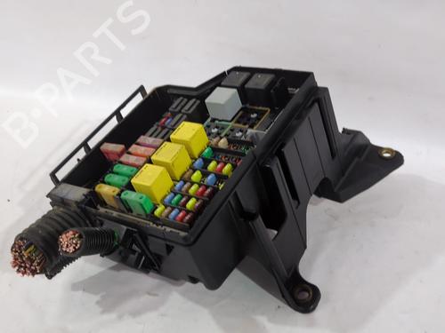 Fuse box OPEL CORSA C (X01) 1.3 CDTI (F08, F68) | BP38865687E1 - Image 2