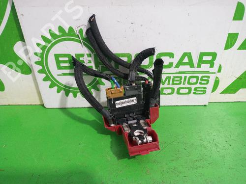 Used Fuse box NISSAN QASHQAI II (J11, J11_) 1.3 DIG-T (140 hp) 31549016
