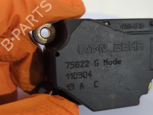 Used Fuel door actuator Fuel door actuator VOLVO XC90 I (275) D5 AWD (163 hp) 39890127 39890127