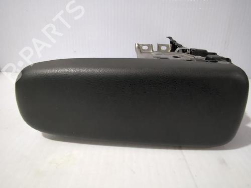 Used Armrest / Center console TOYOTA YARIS (_P21_, _PA1_, _PH1_) 1.5 Hybrid (MXPH11) (92 hp) 31567282