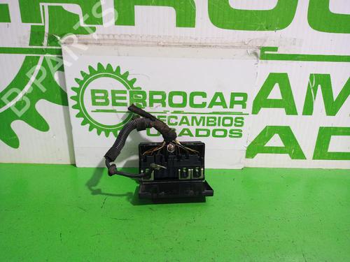 Used Fuse box Fuse box CITROËN C4 I (LC_) [2004-2014] 31676595 31676595