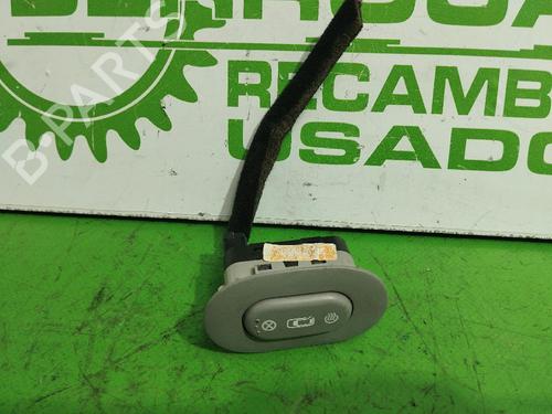 switch-kia-carnival-i-up-fl-1998-1999-2000-2001-31675023 main image