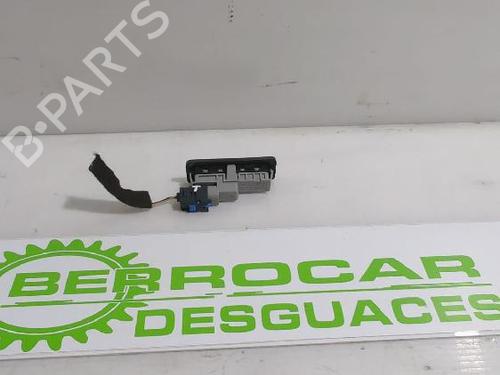 Bagagerumshåndtag DACIA DUSTER (HM_) 1.0 TCe 90 (HMM6) | BP32462648C132