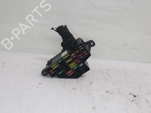 Used Fuse box VW PASSAT B7 (362) 1.6 TDI (105 hp) 31557463