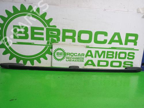 Used Roof bar KIA SORENTO I (JC) 2.5 CRDi (170 hp) 31551673