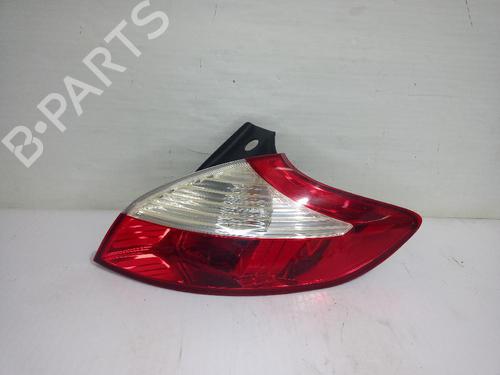 Used Right taillight RENAULT MEGANE IV Saloon 1.3 TCe 115 (LVN9) (116 hp) 31558200