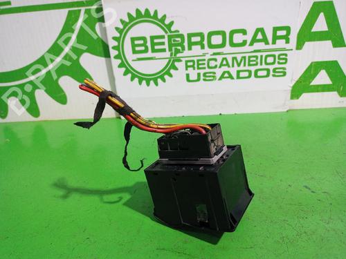 Headlight switch OPEL ZAFIRA A MPV (T98) 2.0 DI 16V (F75) | BP31552809I24 - Image 4
