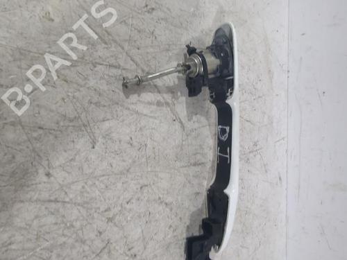 front-left-exterior-door-handle-toyota-corolla-hatchback-_e21_-_ea1_-_eh1_-2018-32461999 main image