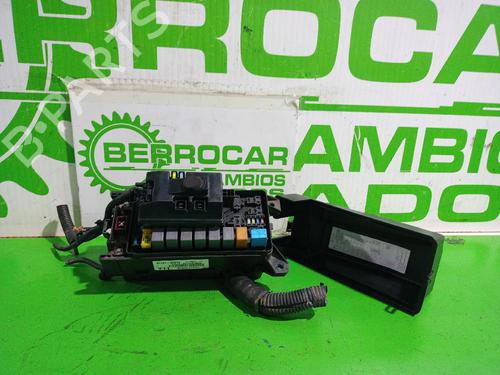 Used Fuse box Fuse box KIA SORENTO I (JC) 2.5 CRDi (170 hp) 31551598 31551598
