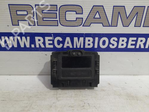 display-monitor-opel-zafira-a-mpv-t98-1999-2000-2001-2002-2003-2004-2005-2006-31541373 main image