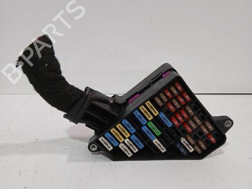Used Fuse box SEAT IBIZA III (6L1) 1.4 TDI (80 hp) 32463288