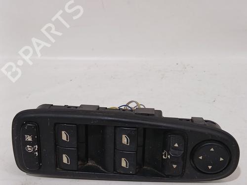 Used Left front window switch Left front window switch 38867912 38867912