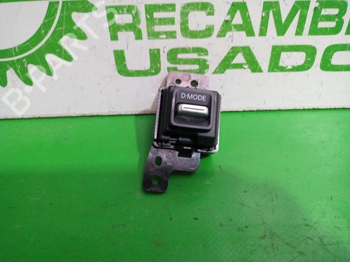 Used Switch NISSAN QASHQAI II (J11, J11_) 1.3 DIG-T (140 hp) 31548587