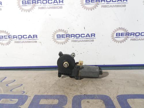 Used Right rear window motor MERCEDES-BENZ E-CLASS (W210) E 300 D (210.020) (136 hp) 31569776