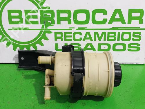 Used Power steering reservoir Power steering reservoir 31543815 31543815