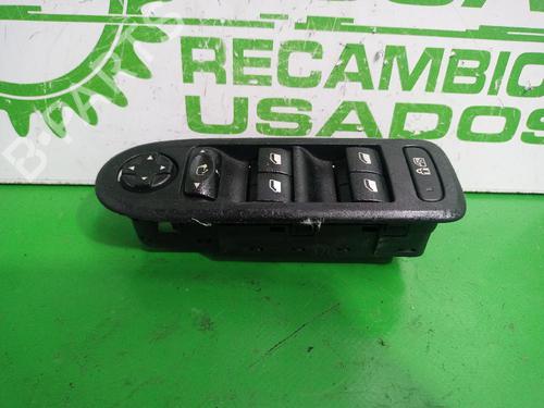 Used Left front window switch Left front window switch PEUGEOT 508 I (8D_) 2.0 HDi (140 hp) 31548320 31548320