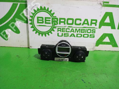 Used Climate control RENAULT MEGANE II Coupé-Cabriolet (EM0/1_) 1.6 (113 hp) 31552464