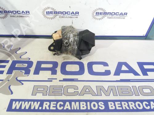 Used Front left seatbelt TOYOTA COROLLA (_E12_) 1.4 D (NDE120_, NDE120R) (90 hp) 31569170