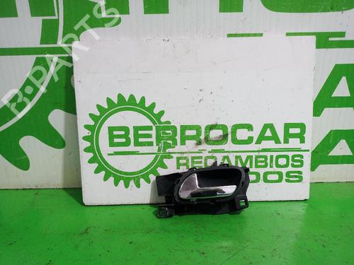 Used Rear left interior door handle Rear left interior door handle PEUGEOT 407 SW (6E_, 6D_) 2.0 (136 hp) 31548476 31548476