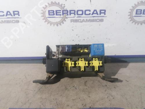 Used Fuse box Fuse box KIA SORENTO I (JC) 2.5 CRDi (170 hp) 31569868 31569868