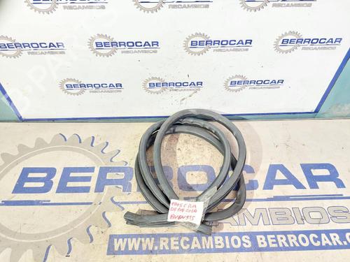 Gummiliste Gummiliste TOYOTA AVENSIS (_T25_) 1.8 VVT-i (ZZT251_, ZZT251R) (129 hp) 31678339 31678339