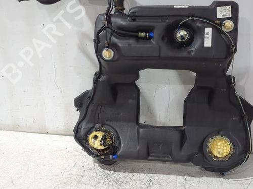 Benzintank Benzintank 38084820 38084820