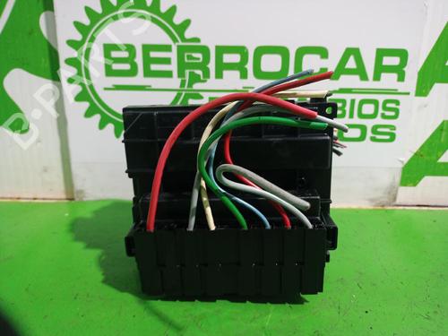 fuse-box-peugeot-307-3ac-2000-2001-2002-2003-2004-2005-2006-2007-2008-2009-2010-2011-2012-31675949 main image