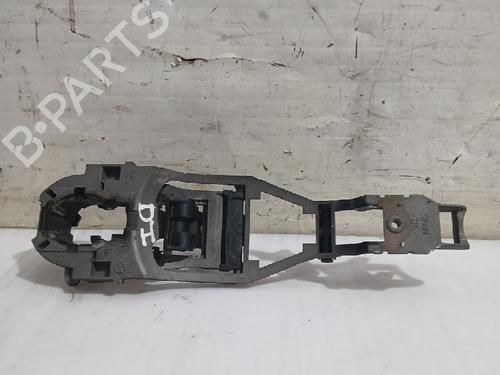 front-left-exterior-door-handle-seat-leon-1p1-2005-2006-2007-2008-2009-2010-2011-2012-2013-31563552 main image