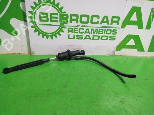 Used Clutch slave cylinder Clutch slave cylinder CITROËN C4 I (LC_) [2004-2014] 31675927 31675927