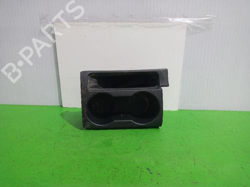 Portavasos/Objetos TOYOTA AURIS (_E18_) 1.8 Hybrid (ZWE186_, ZWE186R) (136 hp) 31554498