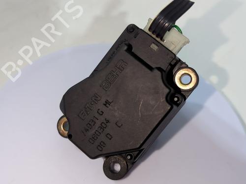 Used Fuel door actuator Fuel door actuator VOLVO XC90 I (275) D5 AWD (163 hp) 39890126 39890126