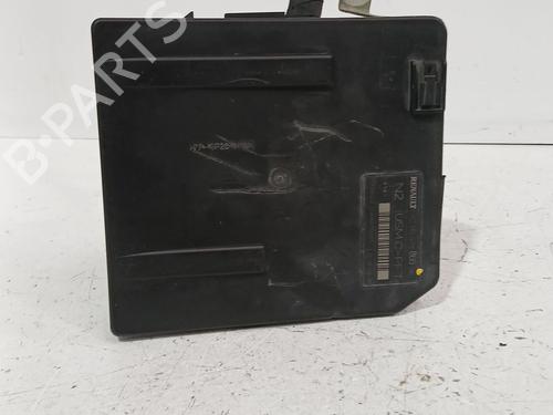 Used Fuse box Fuse box 38864719 38864719