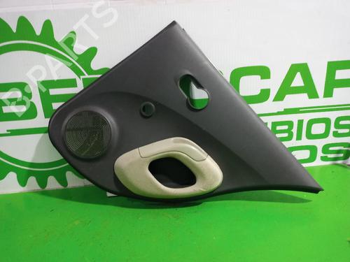 Bageste højre beklædning Bageste højre beklædning NISSAN MICRA III (K12) 1.2 LPG (80 hp) 31545948 31545948