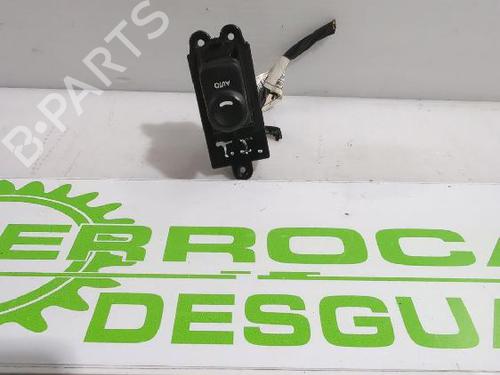 Used Left rear window switch HYUNDAI i30 (FD) 1.6 CRDi (90 hp) 31566976