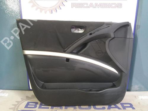 Forra frente esquerda TOYOTA COROLLA Verso (ZER_, ZZE12_, R1_) 2.2 D-4D (AUR10_, AUR10R) (177 hp) 31678438