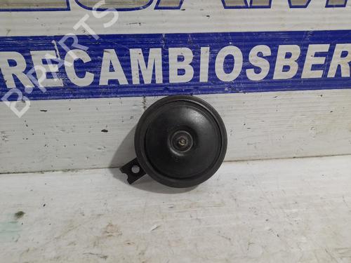 Used Horn HYUNDAI ELANTRA III Saloon (XD) 2.0 CRDi (113 hp) 31542205