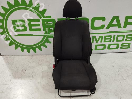 Used Left front seat NISSAN ALMERA II (N16) 1.5 dCi (82 hp) 31543334